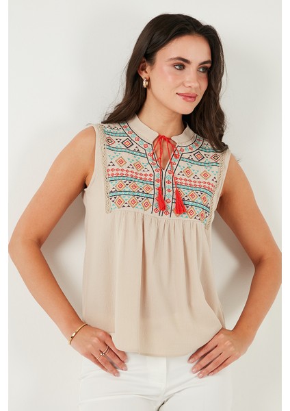 Pamuklu Regular Fit Nakış İşlemeli Bluz Bayan BLUZ 611BZ0249