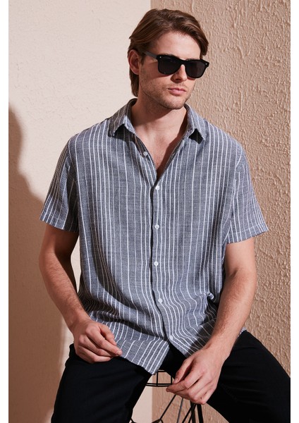 Çizgili Pamuklu Slim Fit Kısa Kollu Gömlek Erkek GÖMLEK CF23S116097