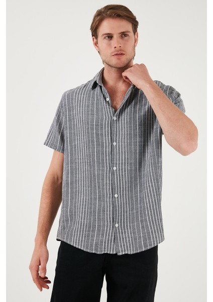 Çizgili Pamuklu Slim Fit Kısa Kollu Gömlek Erkek GÖMLEK CF23S116097 indirimleri