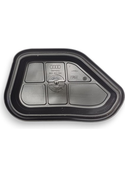 Audi A4 2009-2012 Sağ Amortisör Kulesi Plastik Kapak 8K0803594 fırsatları