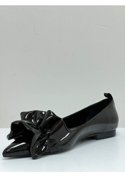 420 Siyah Rugan Günlük Rahat Fiyonk Detaylı Sivri Burun Kadın Babet Ayakkabı modelleri