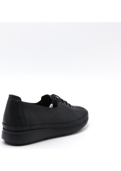 K-45027 Siyah Deri Kadın Günlük Ayakkabı fiyatları