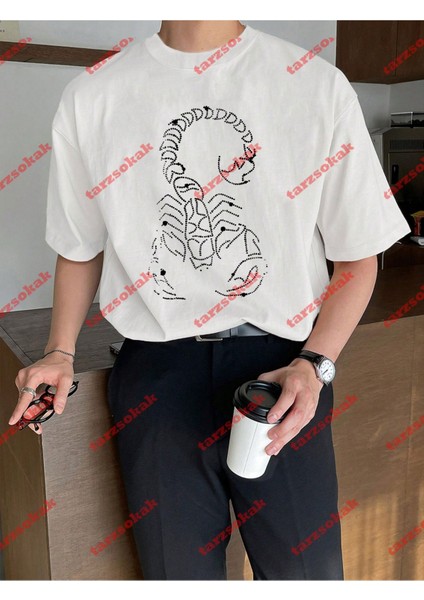 Akrep Baskılı Tshirt Beyaz fırsatları