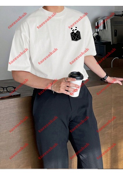 Minimal Sevimli Panda Baskılı Oversize Yıkamalı Tshirt Beyaz indirimleri