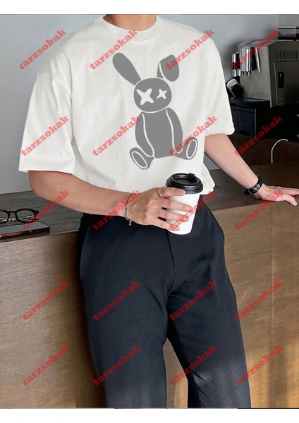 Minimal Vanny Baskılı Oversize Yıkamalı Tshirt Beyaz indirimleri