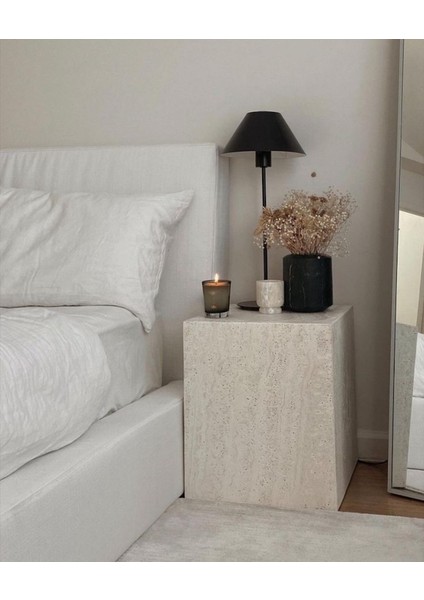 Kaylee-Mermer Küp Yan Sehpa