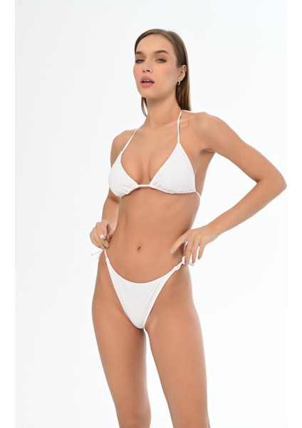 Aquaviva Kadın Beyaz Üçgen Ella String Bikini Takımı
