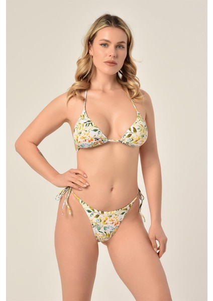 Aquaviva Kadın Beyaz Yaprak Desen Üçgen Slip Büzgülü Brazılıan Bikini Takımı