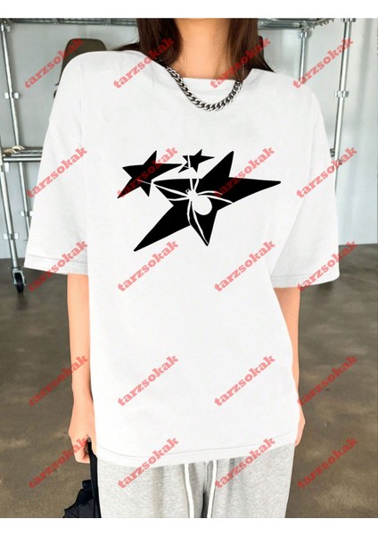 Minimal Star Print Baskılı Oversize Yıkamalı Tshirt Beyaz fırsatları