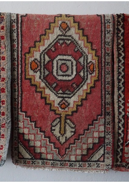 47 x 100 cm El Dokuma Yün Boho Stili Küçük Boy Pembe Renk Anadolu Kilim