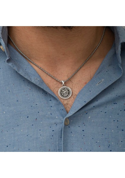 ​Gümüş Edep Ya Hu Yazılı Kolye modelleri