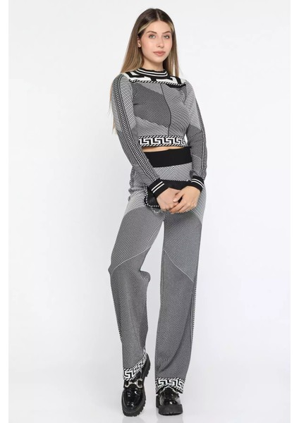 Desenli Crop Bluz Pantolon Triko Ikili Takım (S-M Beden Uyumludur)