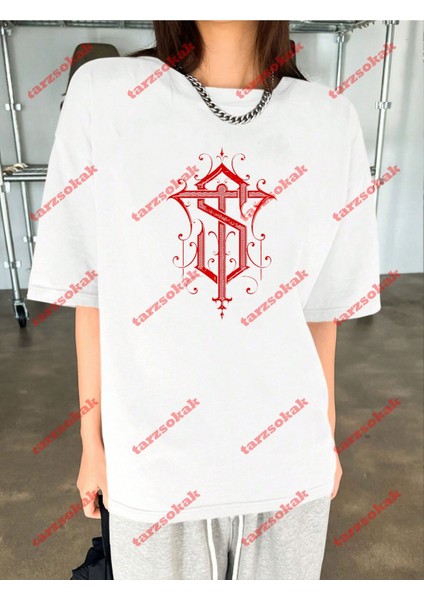 Lisanslı Amblem Baskılı Oversize Yıkamalı Tshirt Beyaz fırsatları