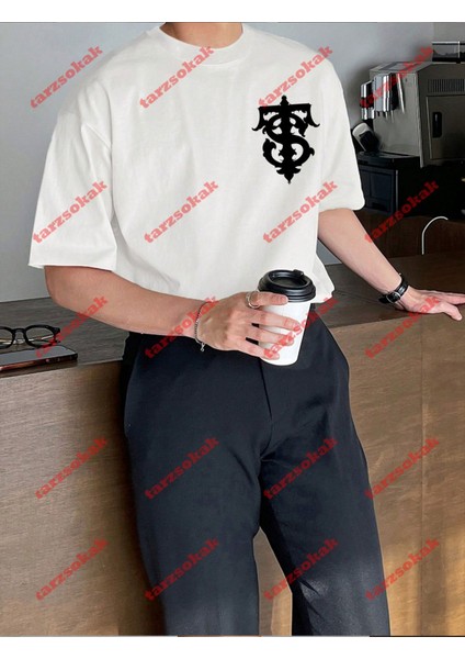 Lisanslı Amblem Baskılı Oversize Yıkamalı Tshirt Beyaz indirimleri