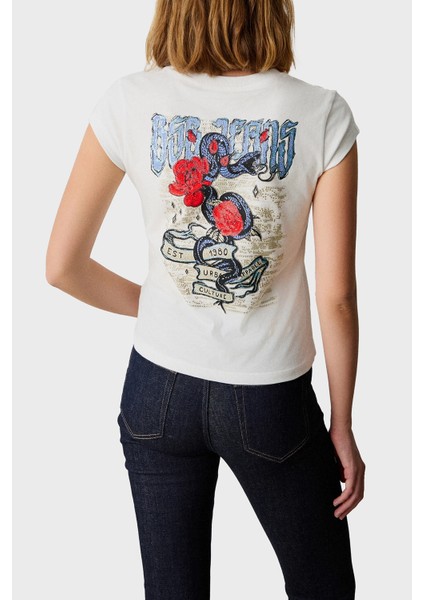 % 100 Pamuk Regular Fit Bisiklet Yaka Sırt Baskılı T Shirt Bayan T Shirt 053 fiyatları