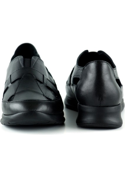 Aida Siyah Deri Kesik Detaylı Lastikli Slip-On Günlük Ayakkabı