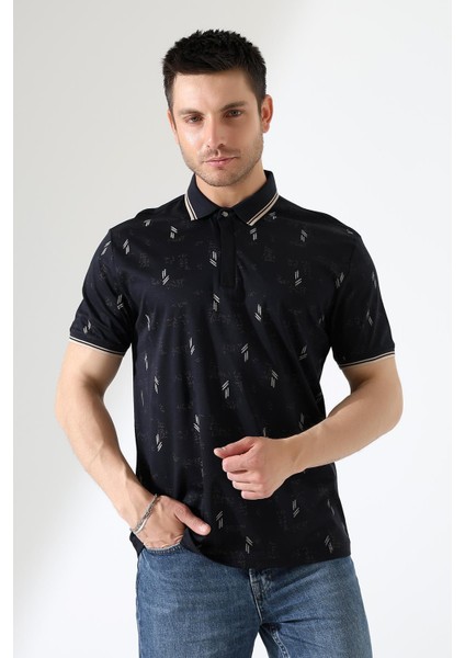 Erkek Yakası Çıt Çıt ve Fermuar Detaylı, Desenli Polo Yaka T-Shirt fırsatları
