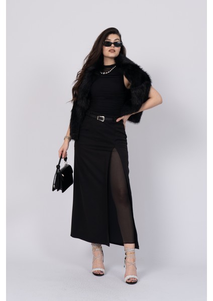 Kalem Etek Formu, Derin Yırtmacı ve Tül Detaylı Kapamasıyla Bakışları Üzerinde Toplayan Etek 6773 modelleri