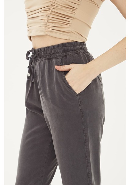 Comfort Fit Yüksek Bel Düz Paça Pantolon Bayan Pantolon 25Y0477K1 fırsatları