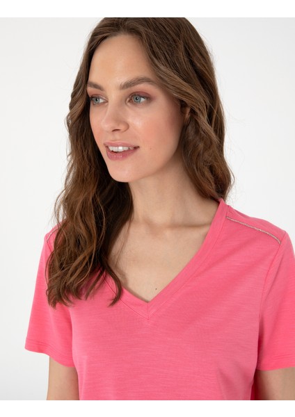 Kadın Pembe Regular Fit Tişört 50301461-VR041 fiyatları