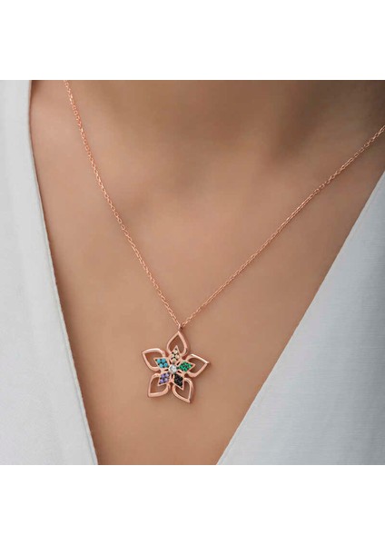 ​Gümüş Rose Renkli Taşlı Çiçek Kadın Kolye
