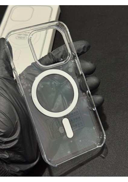 Apple iPhone 16 Pro Uyumlu Gerçek Magsafe Özellikli Sert Şeffaf Kılıf Animasyonlu fırsatları