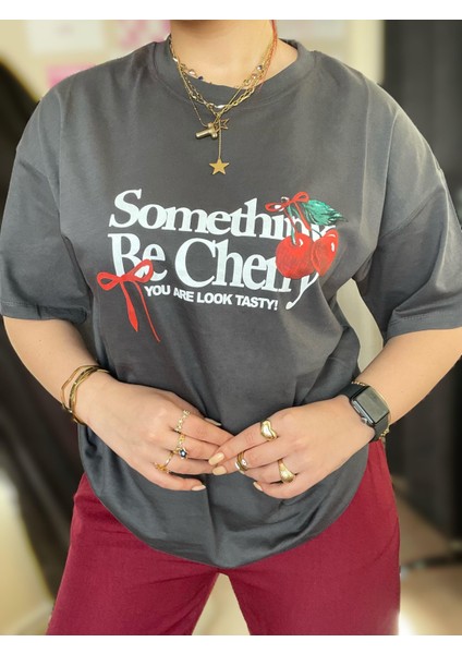 Oversize Kiraz Baskılı Tshirt modelleri