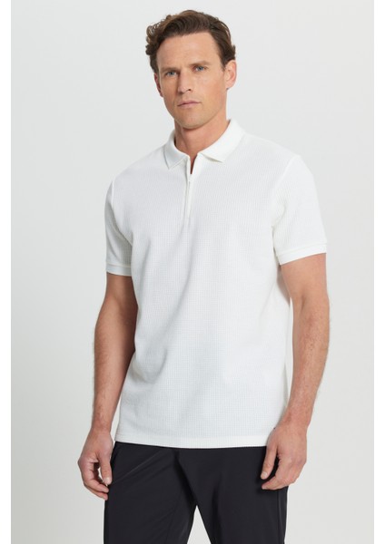 Pamuklu Slim Fit Dar Kesim Polo Yaka Jakarlı Esnek Tişört