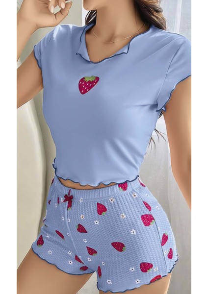 Kadın Mavi Çilek Desenli Askılı Şortlu Pijama Takım