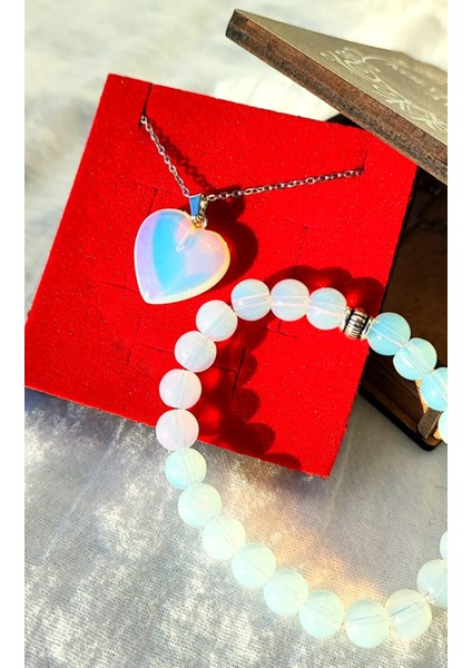 Özel Kutusunda Doğal Ay Taşı Kolye ve Bileklik Seti