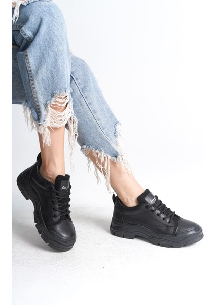 Jane Bağcıklı Ortopedik Taban Kadın Sneaker Spor Ayakkabı St - Siyah