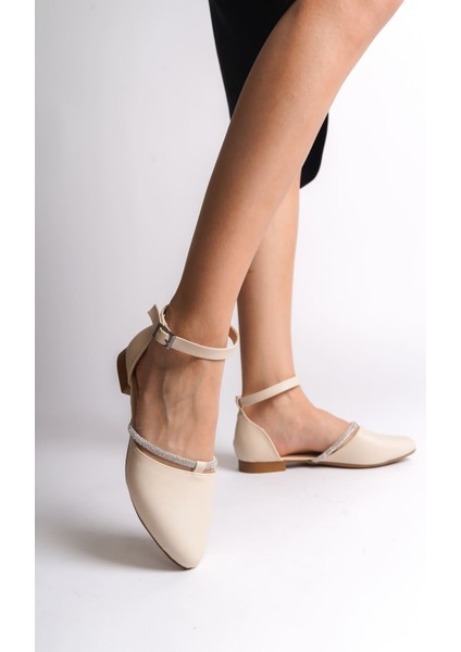 Monıca Tokalı Ortopedik Rahat Taban Taş Detaylı Kadın Babet Ayakkabı Kt - Krem