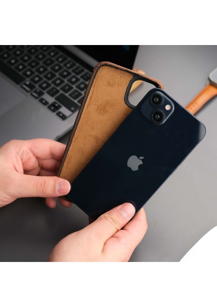 Apple iPhone 15 Plus Kılıf - El Yapımı Apple iPhone 15 Plus Deri Kılıf - Kişiselleştirilebilir Telefon Kılıfı - Antik Kahve