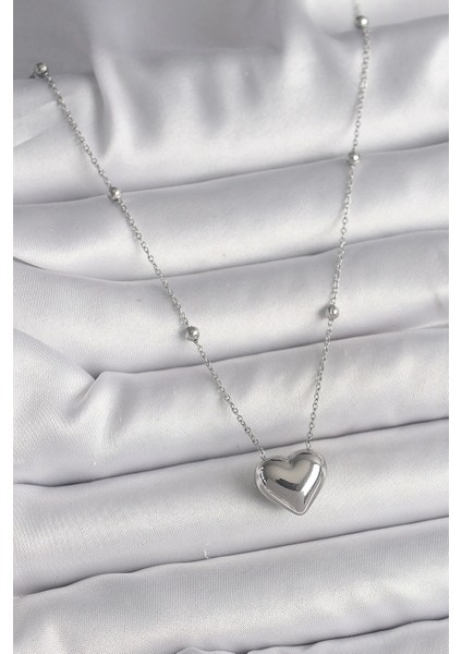316L Çelik Gümüş Renk Topçuk Detay Zincir Kalp Model Kadın Kolye - TJ-BKO9773 fiyatları