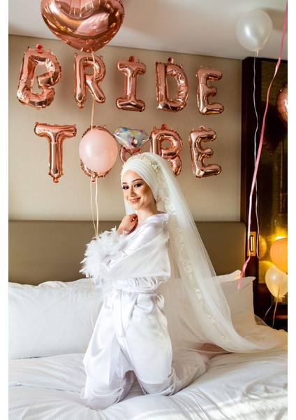 Kişiselleştirilebilir Kolları Tüylü Bride Gelin Sabahlığı Nakışlı Beyaz