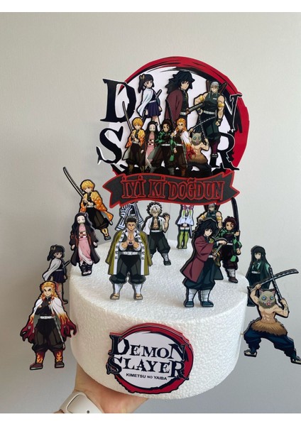 Demon Slayer Bundle Temalı 3D Cake Topper – Doğum Günü Pasta Süsü