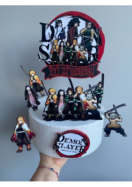 Demon Slayer Bundle Temalı 3D Cake Topper – Doğum Günü Pasta Süsü