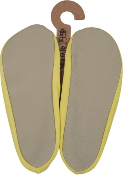 Sarı Deniz Ayakkabısı ve Çok Amaçlı Kaydırmaz Havuz Patiği modelleri