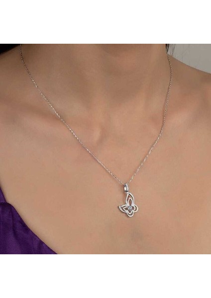 Swarovski Taşlı Gümüş Kelebek Bayan Kolye