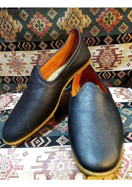Yemeni (Çarık) Düz Model, Deri Yemeni, Dikişli Yemeni, El Yapımı Yemeni Siyah Renk.
