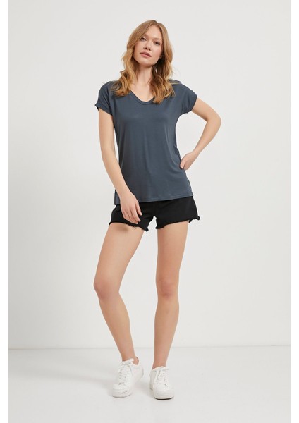 V Yaka Salaş Viskon T-Shirt modelleri