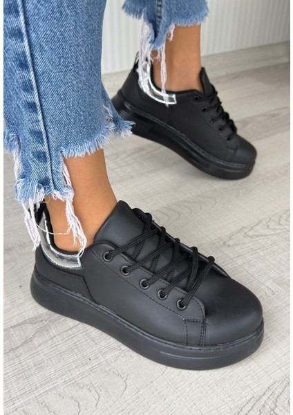 Siyah Cilt Bağcıklı Spor Ayakkabı