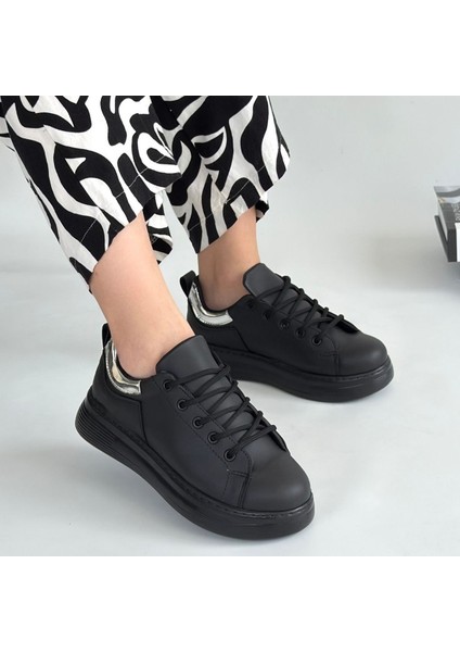 Siyah Cilt Bağcıklı Spor Ayakkabı fırsatları