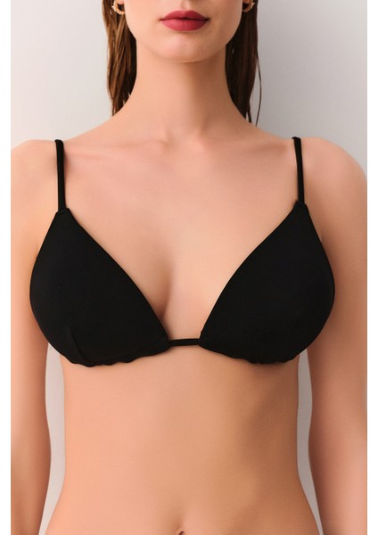 Dolgulu Üçgen Bikini Üst