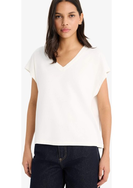 Regular Fit V Yaka Basic Düz Premium Kolsuz Tişört E5486AX25SP modelleri