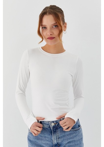 Parmak Geçmeli Body Beyaz fırsatları