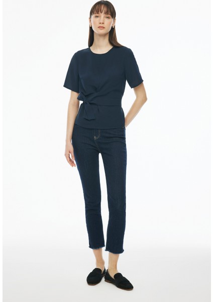 Elonias Regular Fit Sıfır Kol Bisiklet Yaka Lacivert Renk Kadın Bluz fiyatları