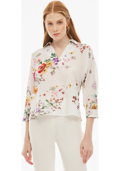Flower Regular Fit Ara Boy Yarasa Kol V-Yaka Çok Renkli Kadın Bluz