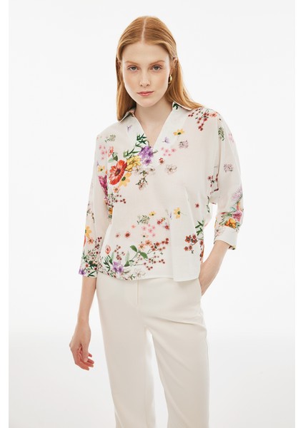 Flower Regular Fit Ara Boy Yarasa Kol V-Yaka Çok Renkli Kadın Bluz