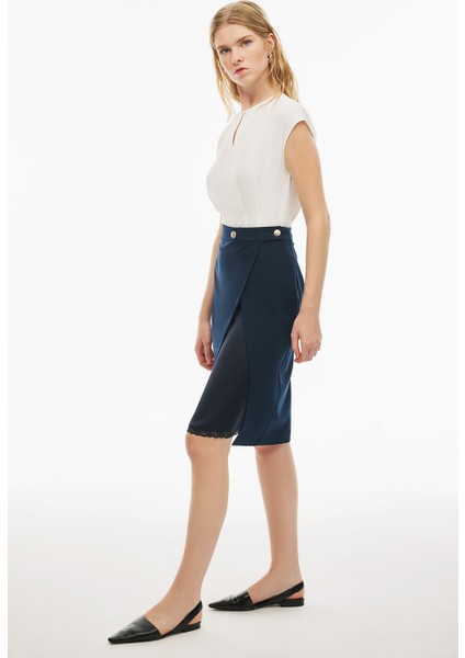 Carins Regular Fit Diz Altı Lacivert Renk Etek fiyatları